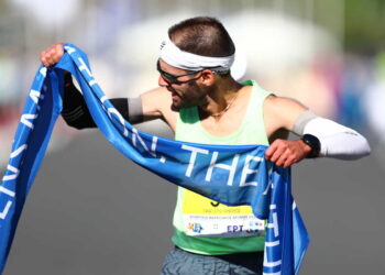 Alldaynews.gr Πρώτος Έλληνας στον Μαραθώνιο 2023 ο Παναγιώτης Καραΐσκος – Φοβερή στιγμή στον τερματισμό