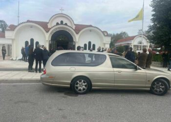 «Ρία γύρνα πίσω» – Τα σπαρακτικά λόγια της μητέρας της 40χρονης που έχασε τη ζωή της στο τροχαίο με το λεωφορείο (φωτο, video)