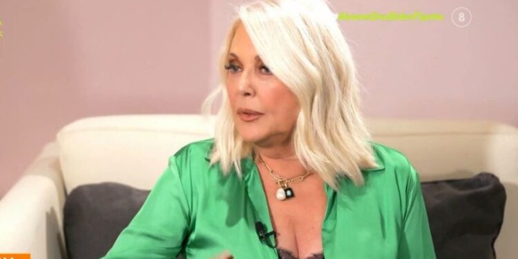 Alldaynews.gr Ρούλα Κορομηλά