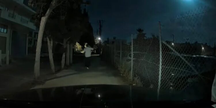 Alldaynews.gr Άγνωστο αντικείμενο εμφανίστηκε στον ουρανό της Κρήτης – Το εντυπωσιακό βίντεο