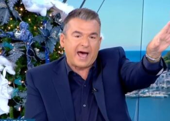 Πρωτοφανής καβγάς Λιάγκα – Μπέου: “Με τη σύζυγό σου τη Φαίη είπες δεν θέλω τα παιδιά μου να γίνουν gay” – “Κλείστε τον!”