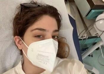 25χρονη παλεύει με long covid εδώ και 22 μήνες – «Έχω νοσηλευτεί 4 φορές»