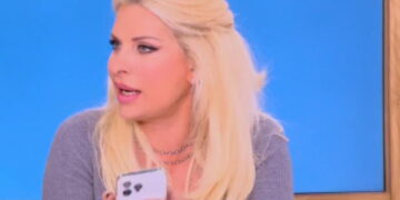 Alldaynews.gr Ελένη Μενεγάκη για Ματέο Παντζόπουλο: “Αν βγει στο κινητό του καμία γυμνή, θα τρελαθώ από τη στενοχώρια μου”