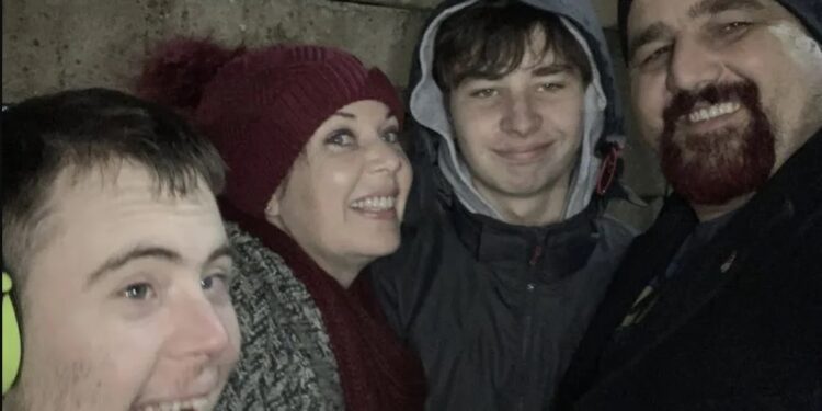 Alldaynews.gr Δεν το χωρά ο νους: Τραγωδία με 45χρονη μητέρα 2 παιδιών που ήπιε υπερβολική ποσότητα νερού, απαρηγόρητος ο σύζυγος