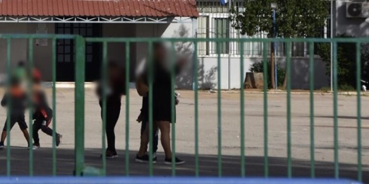 Alldaynews.gr Συναγερμός σε σχολείο της Κρήτης: Μαθητές βρέθηκαν ημιλιπόθυμοι στην τουαλέτα, εξετάζεται το σενάριο χρήσης ουσιών