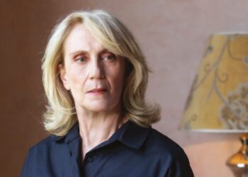 Αφορισμό της Θέμις Μπαζάκα ζητούν ιερείς: «Να παρέμβει το ΕΣΡ για τις εμετικές δηλώσεις» (video)