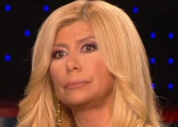 Επικό σκηνικό στη Ζήνα που ξέχασαν ανοιχτό μικρόφωνο: «Έχω ένα μ@δ0μ0^ν! στο Zoom» (video)