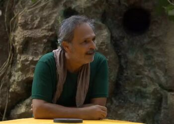 Μαθητές λήστεψαν εκπαιδευτικό έξω από σχολείο – Του βούτηξαν μέχρι τη βέρα