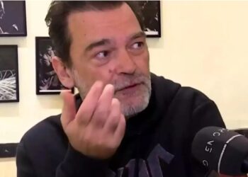 Κωνσταντίνος Καζάκος: «Έγινε καταγγελία και πήγε η αστυνομία και τον συνέλαβε στο σχολείο» (video)