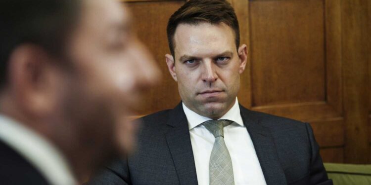 Alldaynews.gr Δύσκολες ώρες για τον Κασσελάκη: Τρίτο κόμμα ο ΣΥΡΙΖΑ – Πέρασε δεύτερο το ΠΑΣΟΚ μετά από 11 χρόνια