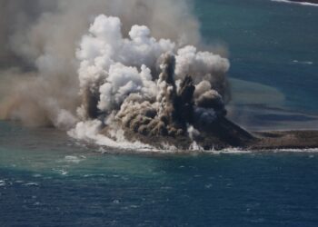 Αναδύθηκε το νεότερο νησί του κόσμου – Γιατί η περιοχή είναι ιστορική