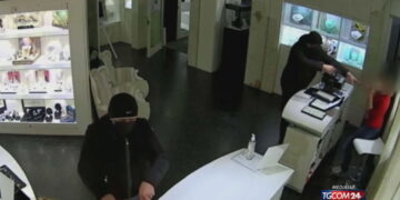 Αντιδράσεις στην Ιταλία: 17 χρόνια φυλάκιση γιατί σκότωσε ληστές που τον έκλεψαν και έδεσαν την κόρη του (video)