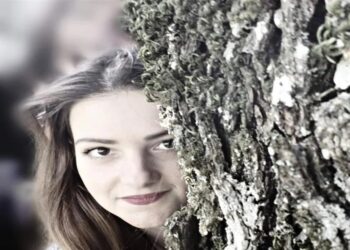 Τέμπη: Η συγκινητική ανάρτηση του πατέρα της 28χρονης Ελπίδας που πέθανε στο δυστύχημα – «Αύριο θα έπαιρνε το πτυχίο της»