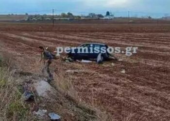 Θανατηφόρο τροχαίο με δύο νεκρούς σε σφοδρή μετωπική 2 ΙΧ έξω από Θεσσαλονίκη (φωτο)