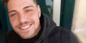 Θρίλερ με την εξαφάνιση του 27χρονου γεωπόνου από τον Ελαιώνα – Τα μηνύματα τρόμου και οι εικόνες με όπλα