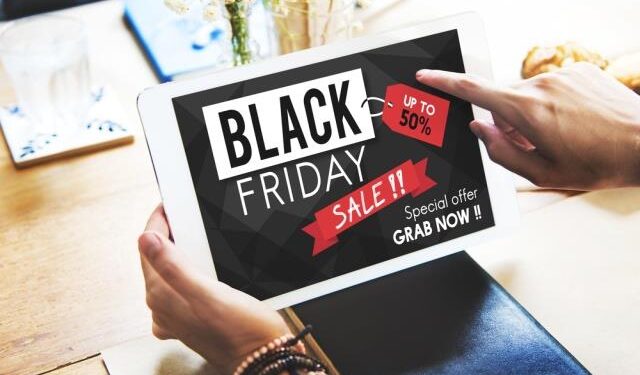 Alldaynews.gr Τι αγόρασαν οι Έλληνες στο Black Friday – Τα top10 προϊόντα στο Skroutz