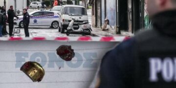 Alldaynews.gr Γκάζι: Αυτή είναι η σφαίρα που αφαιρέθηκε από το κρανίο του 34χρονου – «Κόλλησε σε κόκκαλο, πολύ σπάνιο φαινόμενο»