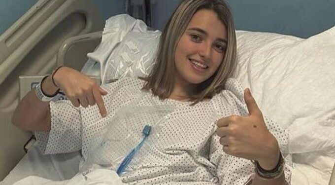 Alldaynews.gr Ισπανίδα στραβοκατάπιε μπουκιά και μετά κατάπιε και οδοντόβουρτσα 20 εκατ. που χρησιμοποίησε για να μην πνιγεί