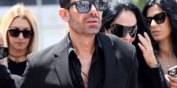 Alldaynews.gr Νίκος Φλωρινιώτης: Ραγίζει καρδιές το αντίο της αδερφής του με μια φωτογραφία: «Να μου προσέχεις το μωρό μου»