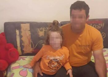 Σκληρές κατηγορίες για τον πατέρα της 6χρονης Αμέλιας: «Γνώριζε ότι βρισκόταν πνιγμένη κάτω από την βάρκα»