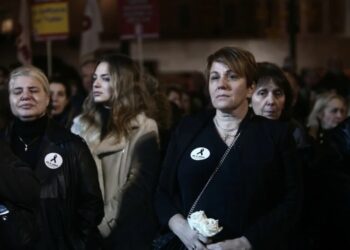 Alldaynews.gr Τραγωδία στα Τέμπη: Ανατριχίλα προκαλούν οι εικόνες από το συλλαλητήριο στο Σύνταγμα (video)