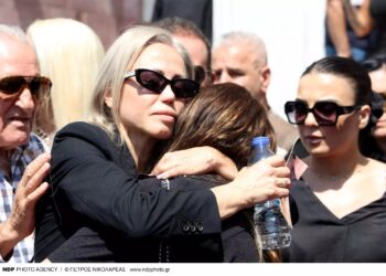 Νίκος Φλωρινιώτης: Κατέρρευσε με λυγμούς η αδερφή του, Άννα – Ξαφνικά είδα τα χεράκια του παγωμένα