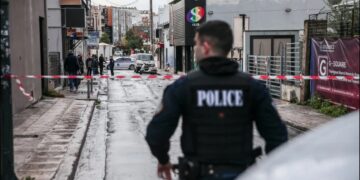 Alldaynews.gr Μπάτσελορ στο Γκάζι κατέληξε σε εφιάλτη: Χαροπαλεύει ο γαμπρός μετά τους πυροβολισμούς σε club (video)