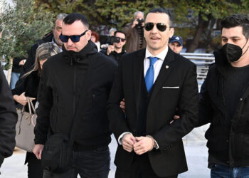 Ηλίας Κασιδιάρης: Τέθηκε σε αργία μετά την ορκωμοσία του ως δημοτικός σύμβουλος – Εξέπεσε του αξιώματος