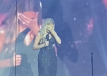 «Χώρισε και η Νατάσα Θεοδωρίδου;» – «Κατέρρεuσε» επί σκηνής η τραγουδίστρια