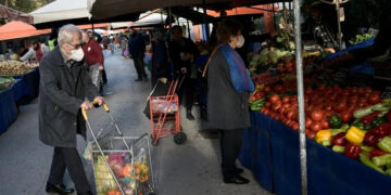 Alldaynews.gr Με POS και IRIS οι πληρωμές στις λαϊκές αγορές από την Τρίτη 2/1: Πώς θα πληρώνουμε με κάρτες