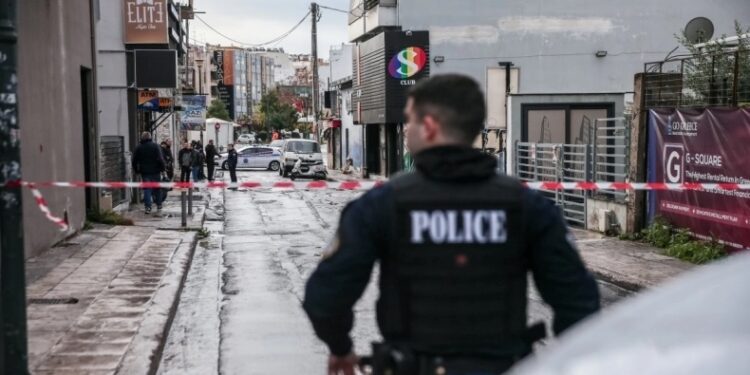 Alldaynews.gr «Για ένα “ε, μας έβρεξες” τους πυροβόλησαν»: Μέλος της παρέας των Κρητικών αποκαλύπτει τις στιγμές της φρίκης στο Γκάζι