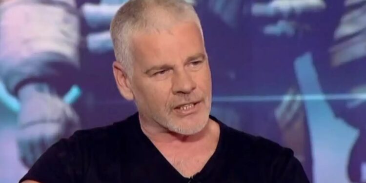 Alldaynews.gr Νίκος Γρίτσης: “Τα λεφτά που μου έδιναν για τον φθηνότερο ξυλοδαρμό ήταν 300.000, μου έλεγαν: θέλω να τον δω να ξεφτιλίζεται”