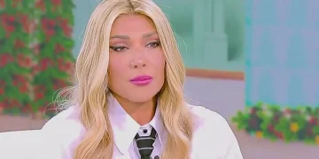 Αγγελική Ηλιάδη: “Το ανακαλύψαμε όταν έμεινα έγκυος στον μικρό και σιγά σιγά μεγάλωνε”