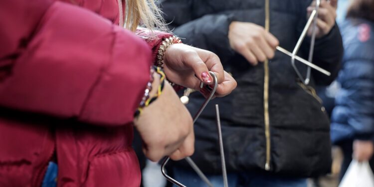 Alldaynews.gr Ευχάριστα νέα: Κέρδıσε τη μάχη ο 14χρονος που κατέρρεuσε ξαφνικά ενώ έλεγε τα κάλαντα – Πέτuχε η εγχεiρηση