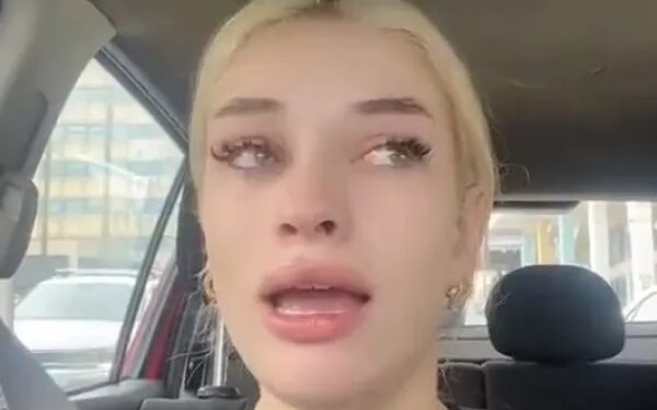 Νεαρή καταγγέλλει κλαίγοντας σ3ξouαλική παρενόχληση στη δημοτική αστυνομία: «Είπε να πάω σπίτι του»