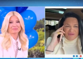 Alldaynews.gr Η Δήμητρα Κατσαφάδου έκανε τη Φαίη Σκορδά να κλάψει: “Ο Θεός δεν μου έχει δώσει δικό μου παιδί, θα δωρίσουμε 100.000 ευρώ”