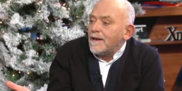 Alldaynews.gr “Έλεγαν να μην έρχονται στο μαγαζί μου γιατί θα κολλούσαν AIDS! Φόβος και τρόμος”