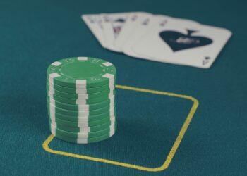 Η εξέλιξη του Texas Holdem: Από τα σαλούν στο διαδικτυακό πόκερ