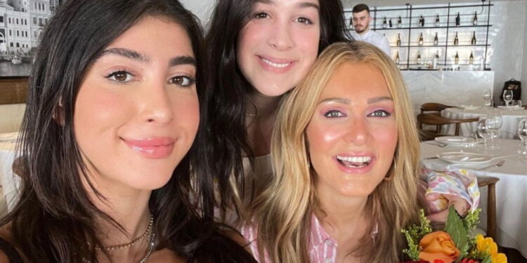 Alldaynews.gr Νατάσα Θεοδωρίδου: «Σταμάτησα να πηγαίνω στο σχολείο των παιδιών μου γιατί δεν άκουγα καλά πράγματα»