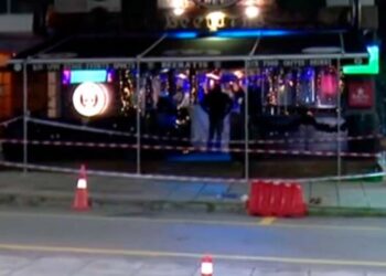Σοκ στη Θεσσαλονίκη: Νεκρός αστυνομικός μετά από συμπλοκή σε μπαρ (φωτο, video)