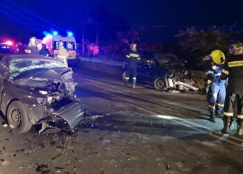 Θανατηφόρο τροχαίο με δύο νεκρούς σε σφοδρή μετωπική 2 ΙΧ έξω από Θεσσαλονίκη (φωτο)