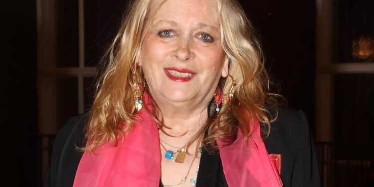 Alldaynews.gr «Μου παίρνουν το σπίτι για 18.000 ευρώ, ντρέπομαι να τα ζητήσω από τη Μαριάννα Λάτση»