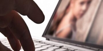 Alldaynews.gr Ναύπακτος: Δύο 13χρονοι δημιουργούσαν και μοιράζονταν μέσω εφαρμογής γuμvές φωτογραφίες κοριτσιών