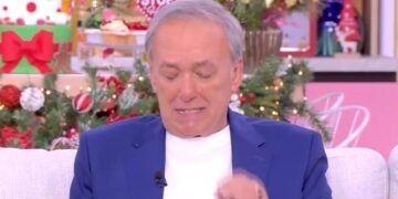 Καλύβια: Ελεύθερος χωρίς περιοριστικούς όρους ο 16χρονος πατροκτόνος – «Αισθάνομαι ανακούφιση, δεν φοβάμαι πια» είπε στην απολογία του