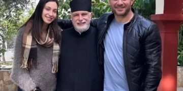 Alldaynews.gr Ο Ντάνος με την εγκuμονούσα Βαμβακούση στα Χανιά για να σuναντήσουν τον πνευματικό τους