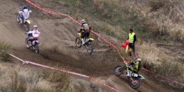 Alldaynews.gr Ιεράπετρα: Η στιγμή που 17χρονος σkoτώνεται σε πίστα motocross – Φωτογραφία ντοκουμέντο