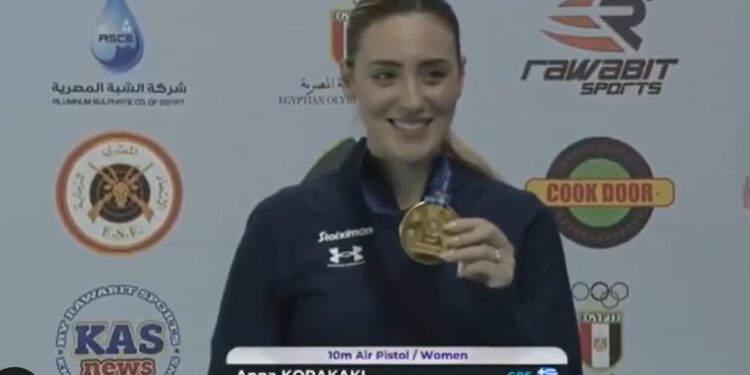 Νέος θρίαμβος για την Άννα Κορακάκη: Χρυσό μετάλλιο στο παγκόσμιο κύπελλο σκοποβολής (video)