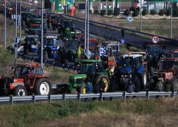 Νεκpός από φωτιά σε σπίτι στην Αγία Παρασκευή- Κάηκε στην κρεβατοκάμαρά του από θερμαντικό σώμα (video)