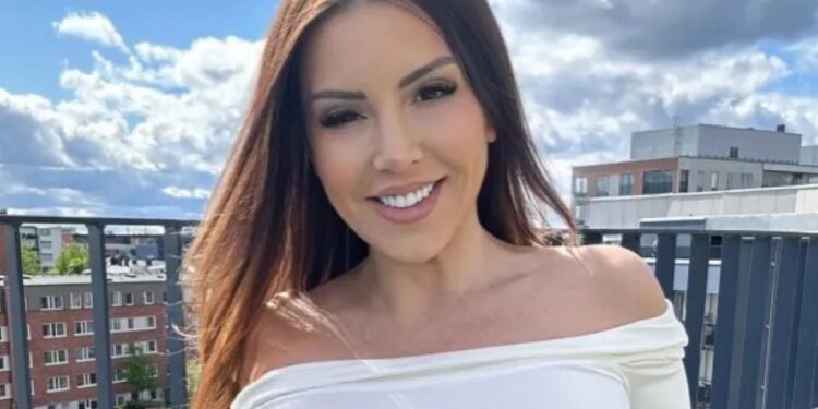 Καλλονή εξομολογείται στο ίντερνετ ότι δεν έχει σύντροφο εδώ και 2 χρόνια – «Τρομάζουν επειδή είμαι όμορφη και επιτυχημένη»