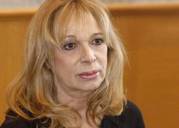 Άννα Φόνσου: Μάχη για τη ζωή της δίνει η Τέτη Σχοινάκη – Η εκρηκτική ηθοποιός ζυγίζει 29 κιλά